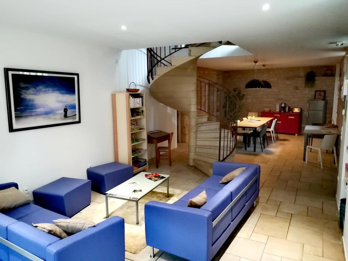 Gîte La Maison des Pèlerins Villeneuve-dʼAveyron Esterno foto