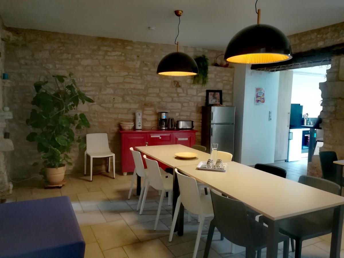 Gîte La Maison des Pèlerins Villeneuve-dʼAveyron Esterno foto